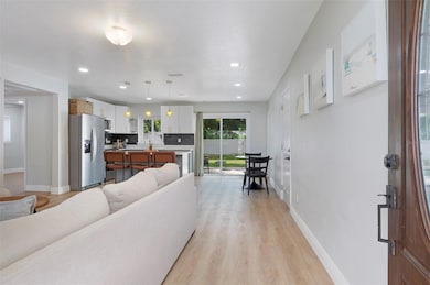 5840 Dartmouth Ave N, Saint Petersburg, FL 33710 - photo 3