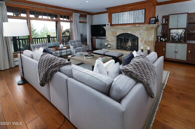 horizon_pass_309_living_2