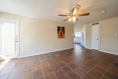 10630 Westbrae Pkwy unit 603, Houston, TX 77031 - photo 4