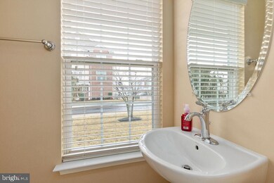 25464 Schooley Mill Terrace, Chantilly, VA 20152 - photo 4