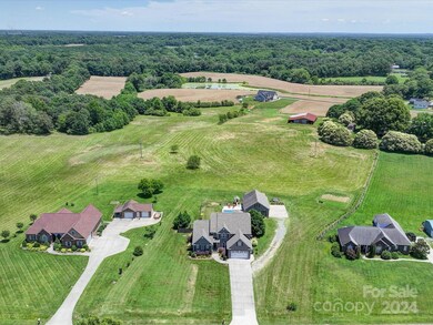 508 Clover Leaf Rd, Marshville, NC 28103 - photo 5