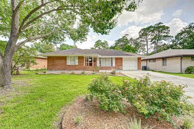 2203 Nina Lee Ln, Houston, TX 77018 - photo 3