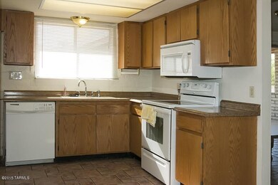 9151 N Overlook Dr, Tucson, AZ 85704 - photo 5