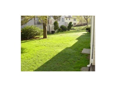 10 Tulip St unit B, Cos Cob, CT 06807 - photo 6