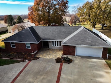 2100 NE 85th Rd, Saint Joseph, MO 64507 - photo 2