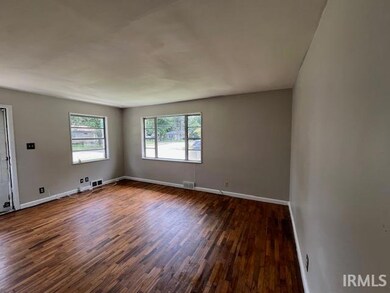 1121 S Dexter Ave, Evansville, IN 47714 - photo 5