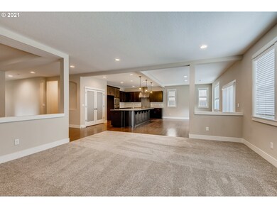 13893 SE Nightingale Ave, Happy Valley, OR 97015 - photo 5