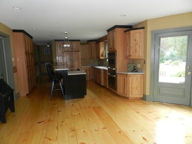 225 Dudley Southbridge Rd, Dudley, MA 01571 - photo 7