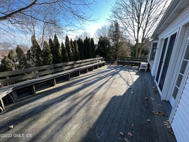 57 Locust St unit Down Stairs, Greenwich, CT 06830 - photo 2