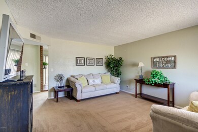 1427 E 8th Ave-6
