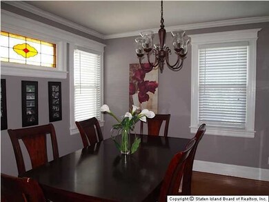 8 Markham Place, Staten Island, NY 10314 - photo 4