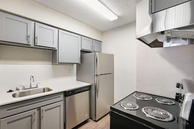 MODEL UNIT
