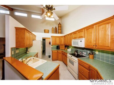 Kitchen & Lots of Storage