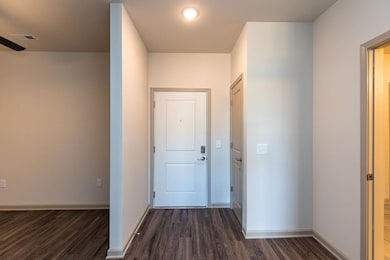 2423 Gathering Square Ct, Fuquay-Varina, NC 27526 - photo 2