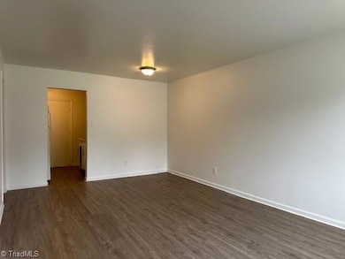 1815 McKnight Mill Rd unit B, Greensboro, NC 27405 - photo 2