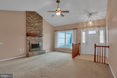 10125 Jacob MacK Dr W, Waynesboro, PA 17268 - photo 3