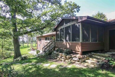 405 Bramble Ln, Brooklyn, WI 53521 - photo 4