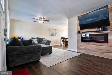 11 Elkhart Ct, Rosedale, MD 21237 - photo 5