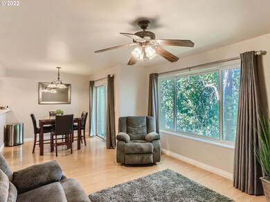 Living Room/Dining Room