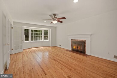 12609 Springloch Ct, Silver Spring, MD 20904 - photo 6
