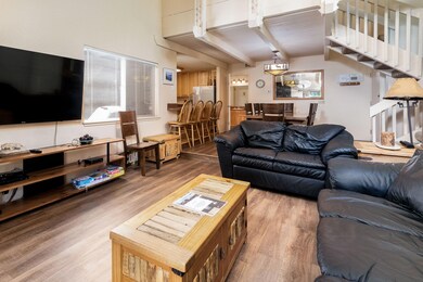 17652 Tennis Village unit 37, Sunriver, OR 97707 - photo 7