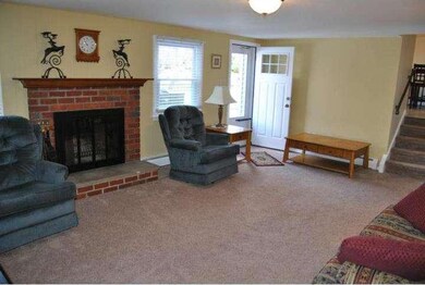 726 Pineview Ln, North Wales, PA 19454 - photo 7