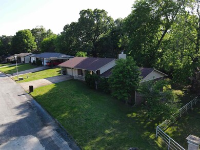 402 Foxfire Dr, Paragould, AR 72450 - photo 2