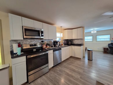 30700 Us Highway 19 N unit 45, Palm Harbor, FL 34684 - photo 3