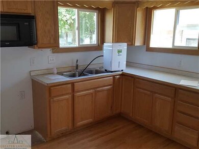 4100 Lowcroft Ave, Lansing, MI 48910 - photo 5