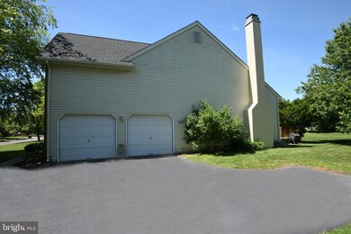 4900 Redfield Rd, Doylestown, PA 18902 - photo 3