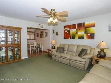 Living Room(16).jpg