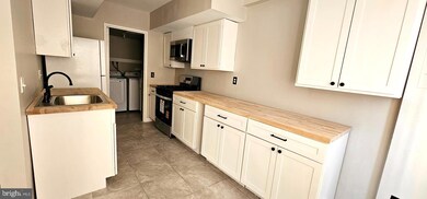 501 Germantown Ct, Warminster, PA 18974 - photo 4