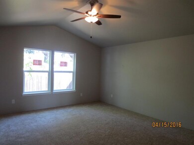 529 SW Leonard St, Grants Pass, OR 97526 - photo 2