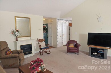 727 Hidden Creek Cir, Salisbury, NC 28147 - photo 4