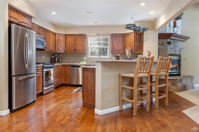 Updated kitchen with Stainless steel app
