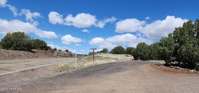 12a Crookton Rd, Ash Fork, AZ 86320 - photo 4