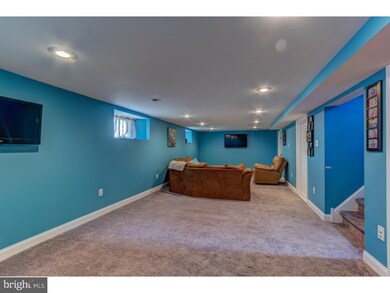 1202 2nd Ave, Folsom, PA 19033 - photo 4