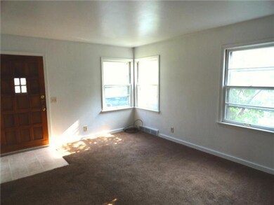 1809 S Genesee Dr, Lansing, MI 48915 - photo 4