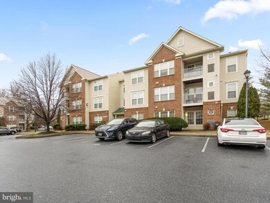 2057 Hunting Ridge Dr unit 2057, Owings Mills, MD 21117 - photo 2