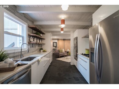 1023 Lund St, Lake Oswego, OR 97034 - photo 7