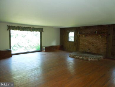 1803 Baghurst Aly, Salford, PA 18957 - photo 5