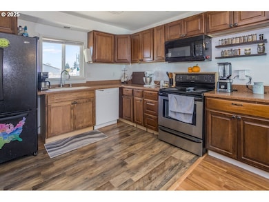 767 34th Ave, Longview, WA 98632 - photo 5