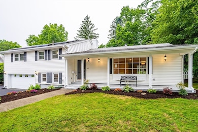 477 Salisbury St, Worcester, MA 01609 - photo 2