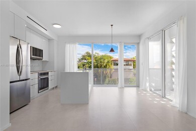 4432 W Flagler St unit UPPER, Miami, FL 33134 - photo 4