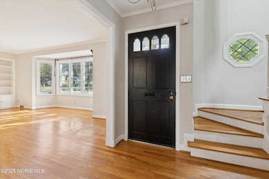 08-3324-Pelham-Rd-WindowStill-Photograph