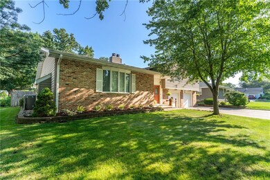 1304 S 3rd Ave W, Newton, IA 50208 - photo 3