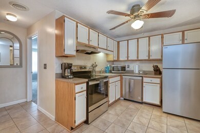 39 Randolph Dr unit 39, Tewksbury, MA 01876 - photo 2
