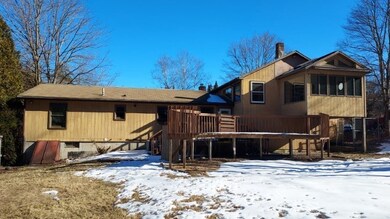 35 Oaklawn Ave, Orange, MA 01364 - photo 3