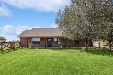 2330 Hockley Creek Rd, Gainesville, TX 76240 - photo 3