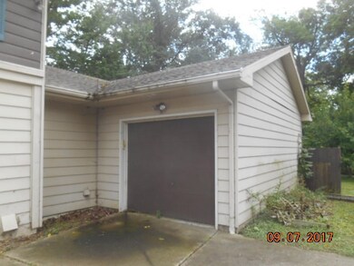 520 Powell Ave, Erie, PA 16505 - photo 3